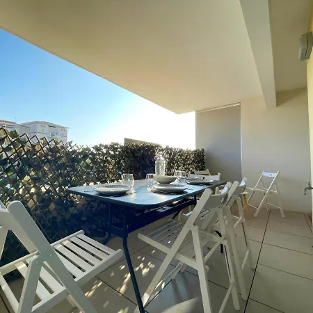 3p Climatise Avec Parking, Piscine, Proche Et Commerces A - Fr-1-338-497 Sete